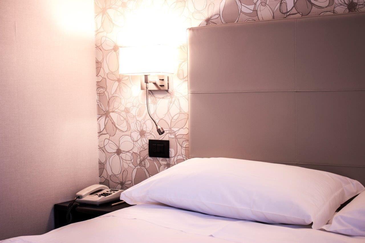 Hotel Parigi 2 & Spa Dalmine Exterior photo